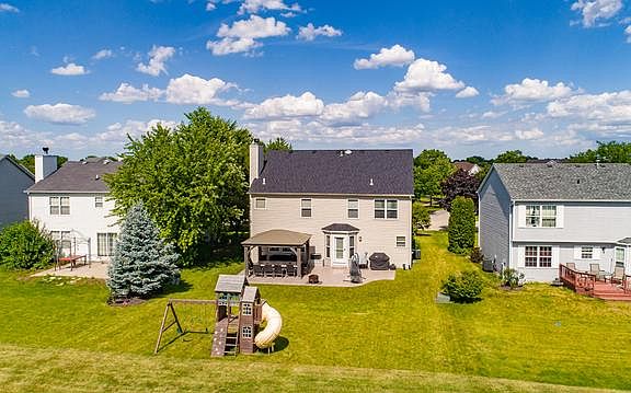 3rd image of 1715 Hidden Oaks Ct