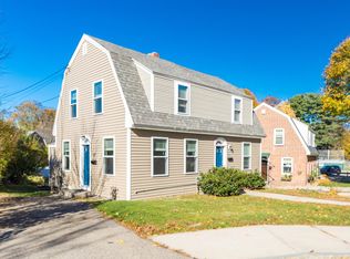 22 Concord Way, Portsmouth, NH 03801