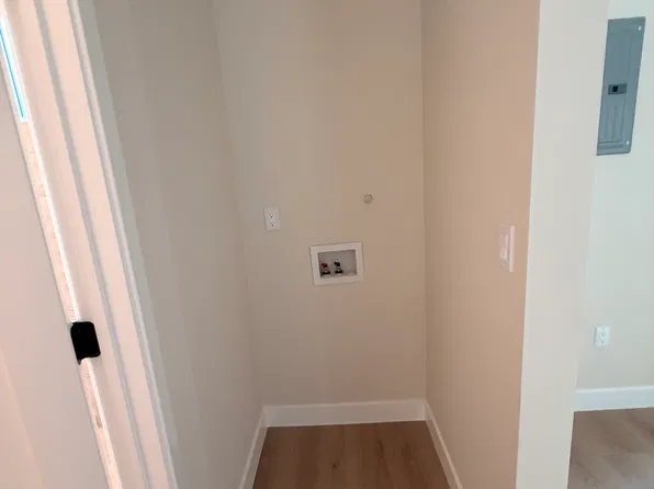 1461 Elizabeth St, Pasadena, CA 91104