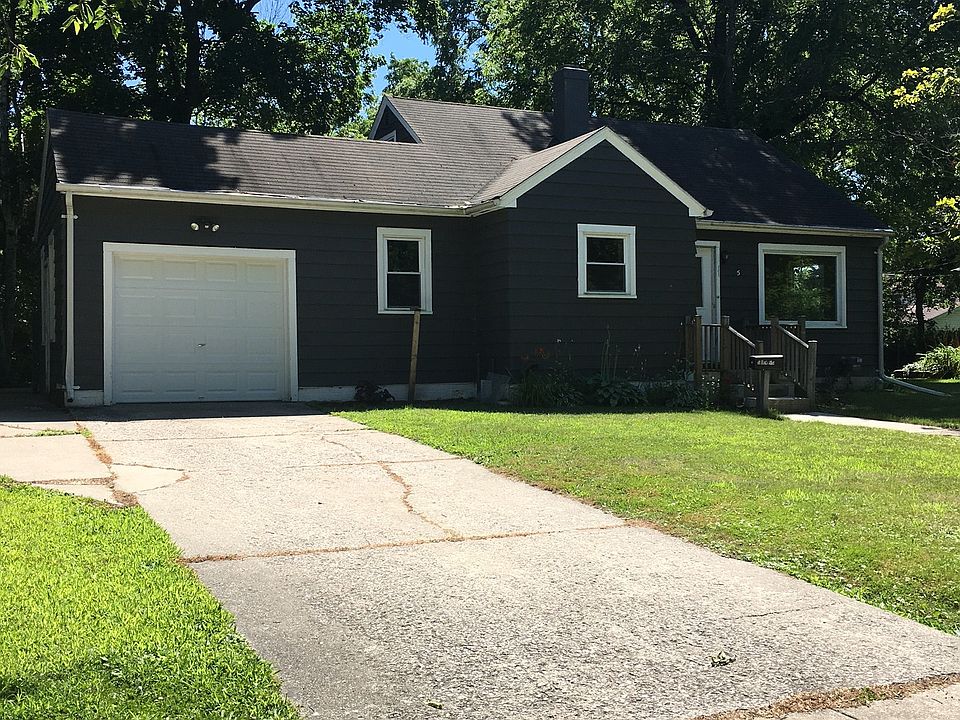 5 Dennis Ct