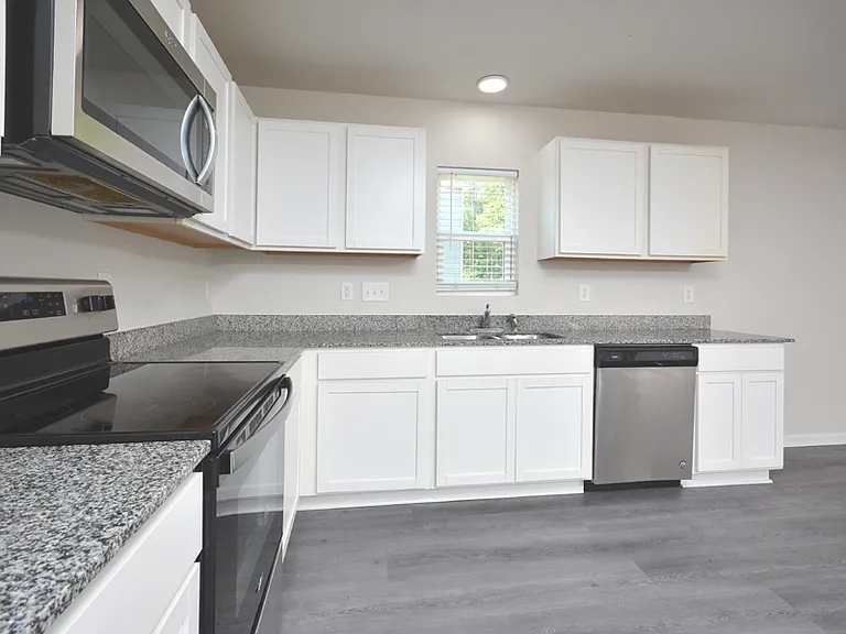 178 Mariposa Ln — Photo 9