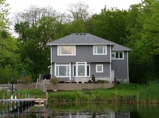 W299S10572 Phantom Woods Rd, Mukwonago, WI 53149