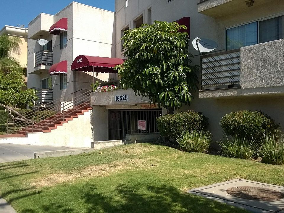 1st image of 16525 Vanowen St #111