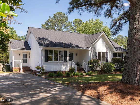2nd image of 2343 Miller Circle