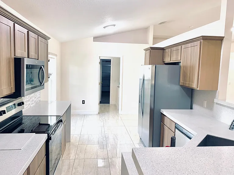 537 Mason Dr — Photo 21