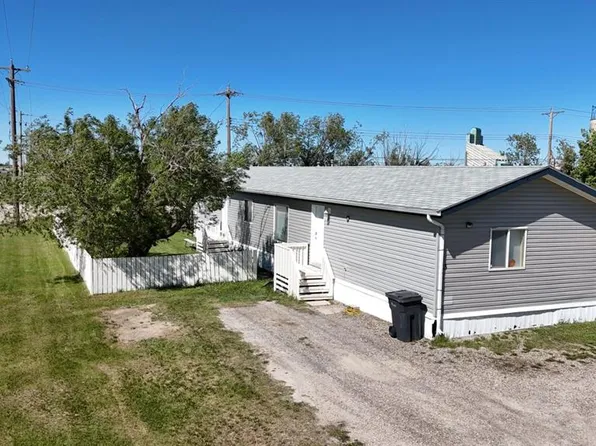 266 N 2nd St W #23, Magrath, AB T0K 1J0