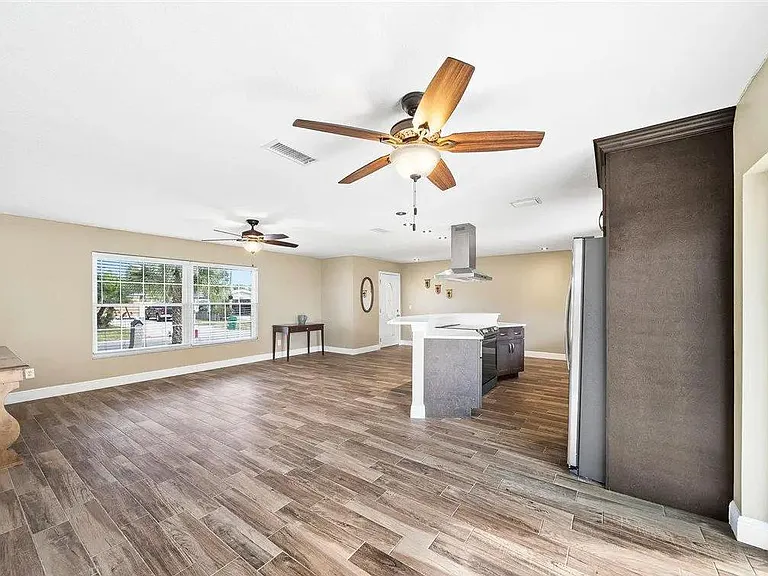 1485 Morgan Dr — Photo 5