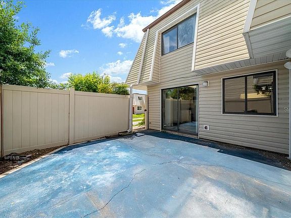 2nd image of 2142 NE 45th Ave #2
