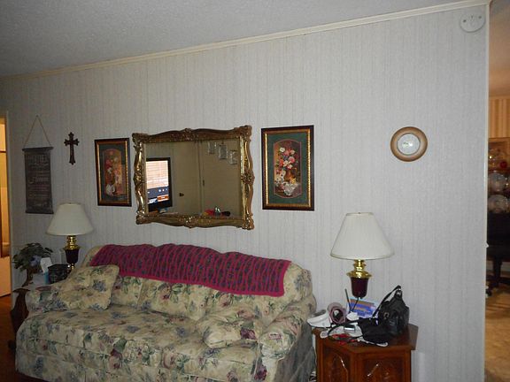 4th image of 1308 Pavilion Ln