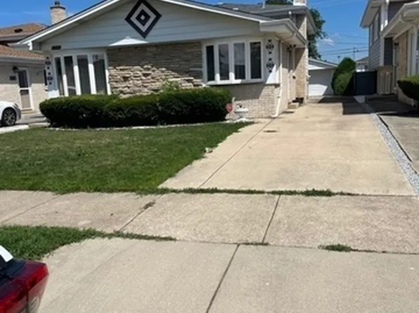8308 W Maple Ave, Norridge, IL 60706