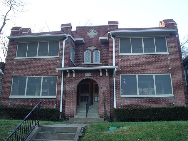 A beautiful 1920s-era 4-plex with each unit having their own