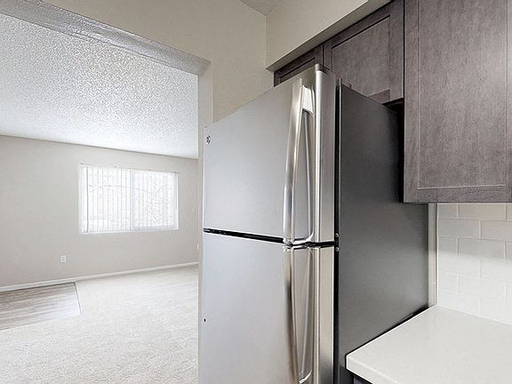3rd image of 1531 Mount Lincoln Dr E #111