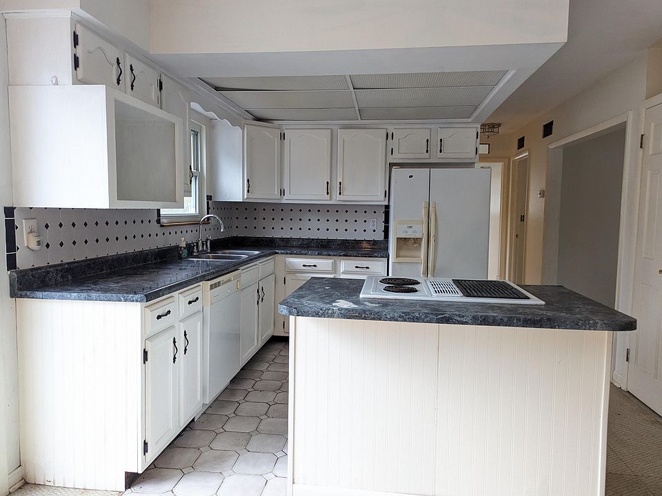 39 N Limestone St, Jamestown, OH 45335 Zillow