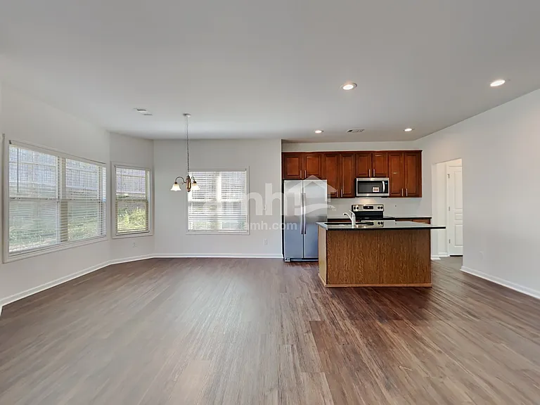 1225 Grayson Oaks Dr — Photo 4