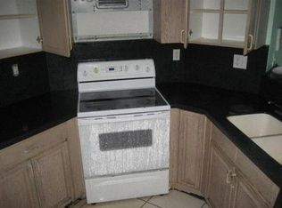 15706 SW 92nd Ter, Miami, FL 33196