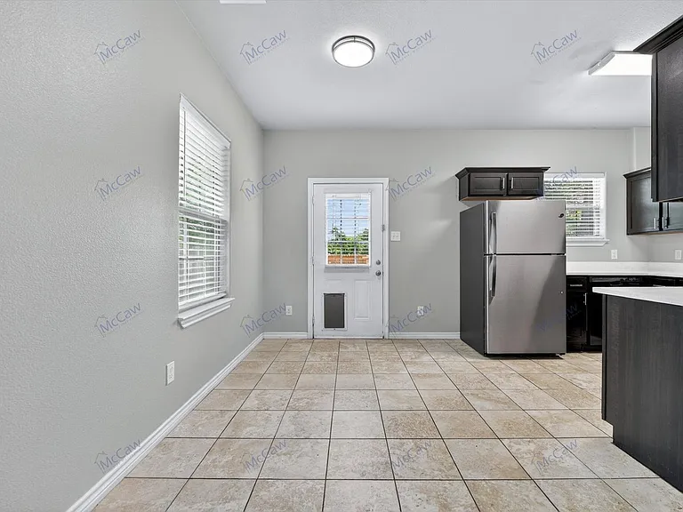 912 Drexel St #B — Photo 7