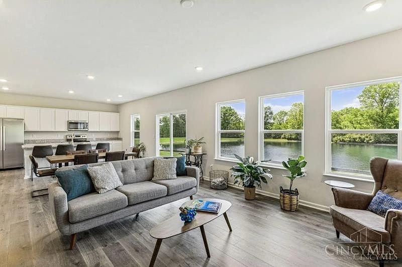 1st image of 5954 Lakeshore Pl