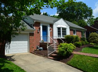 9802 Wildwood Rd, Bethesda, MD 20814