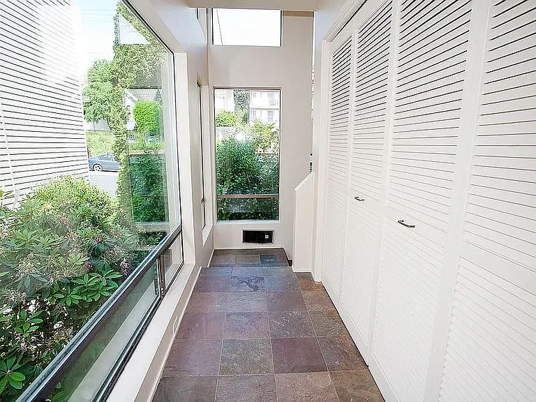 2831 14th Ave W #4 — Photo 4
