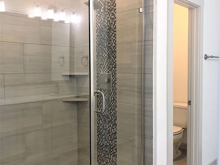 422 Bonfield Dr — Photo 14