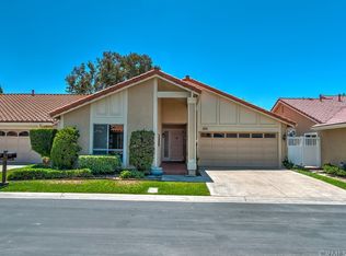 24004 Delantal, Mission Viejo, CA 92692
