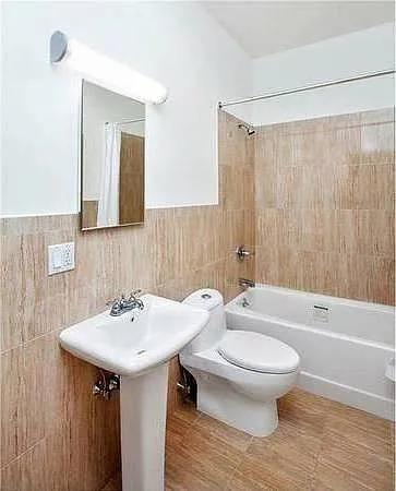 777 Driggs Ave #5 — Photo 4