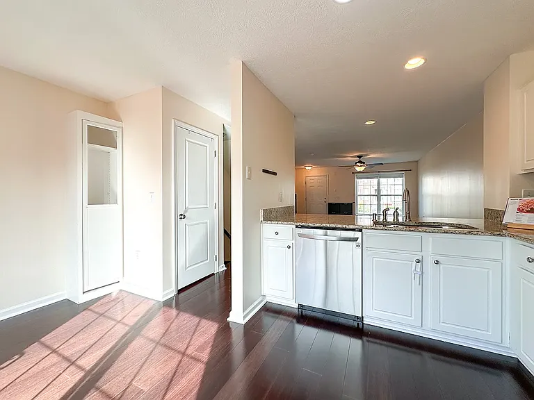 3801 Dowitcher Ln — Photo 10