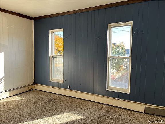 5th image of 159 Bank St