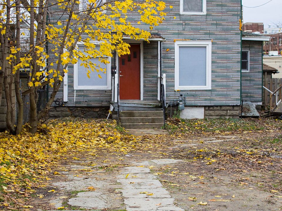 1st image of 747 Turner Ave NW