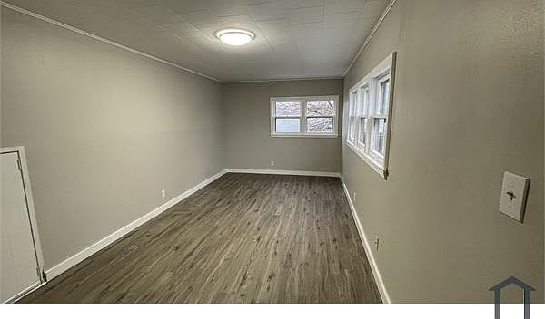 2nd image of 2621 Hanson St #2