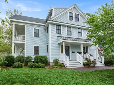 17-17A Laws Brook Rd #A, Concord, MA, 01742