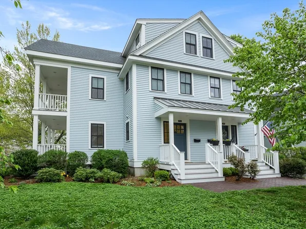17-17A Laws Brook Rd #A, Concord, MA 01742