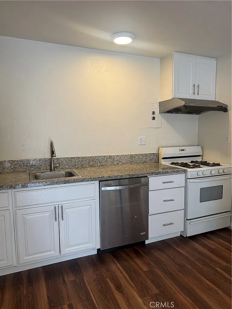 5611 Temple City Blvd — Photo 4