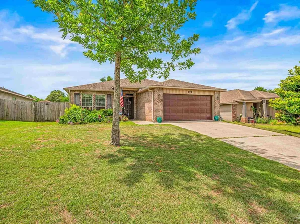 275 Wiregrass Pl, Cantonment, FL 32533