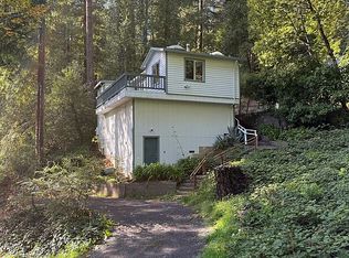 19260 Ridgecrest Dr, Guerneville, CA 95446