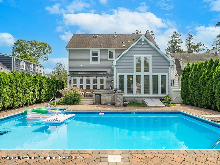 623 Brooklyn Blvd — Photo 6