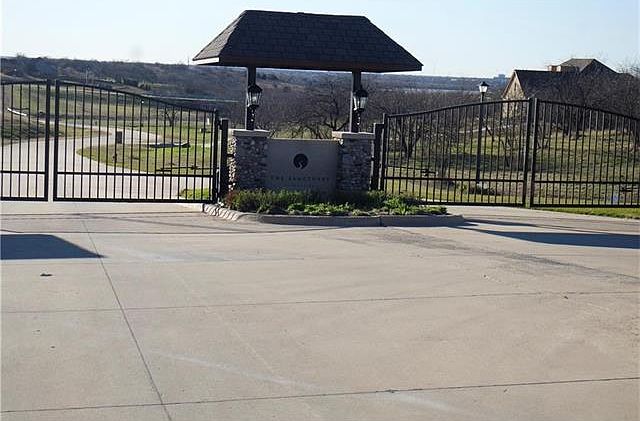 1st image of 3215 Koscher Dr