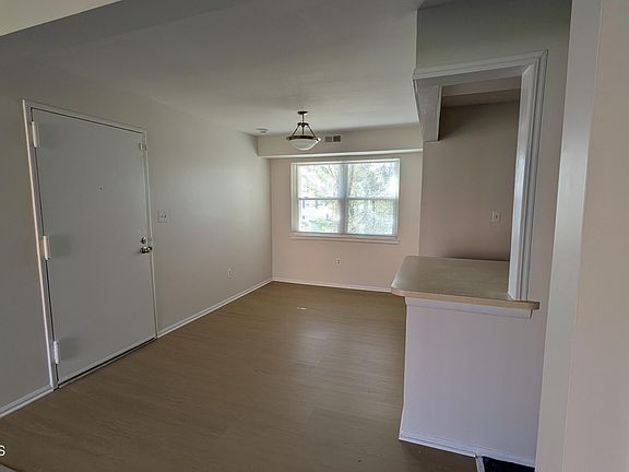 5th image of 230 Sawmill Rd #A