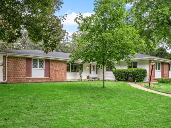 9601 Rich Rd, Bloomington, MN 55437