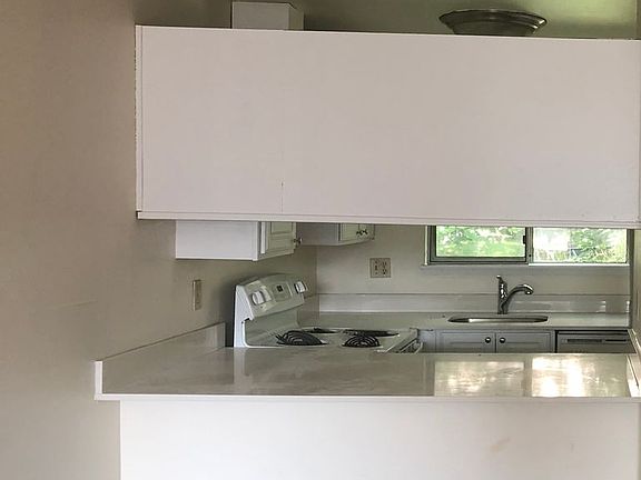 3rd image of 2207 W Raye St #612