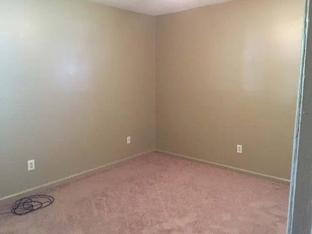 Building Photo - 130 Graylynn Dr