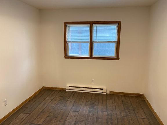 3rd image of 4018 W Lisbon Ave #3