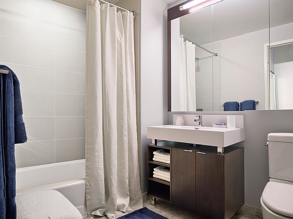 5th image of 500 N Lake Shore Dr APT 1714