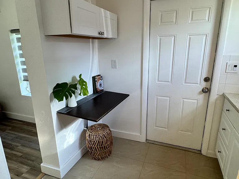 4472 SW 11th St #7 — Photo 4