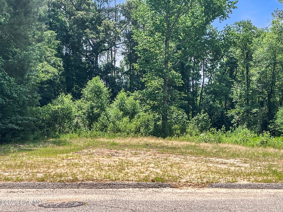 2nd image of 2818 Harwood Drive