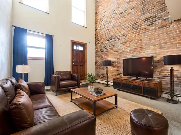 20 Beacon St APT 2, Chelsea, MA 02150