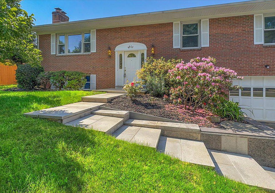 8612 Willowmere Dr, Vienna, VA 22180 Zillow