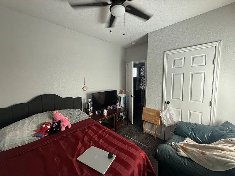 330 Barrett Pl #5 — Photo 5