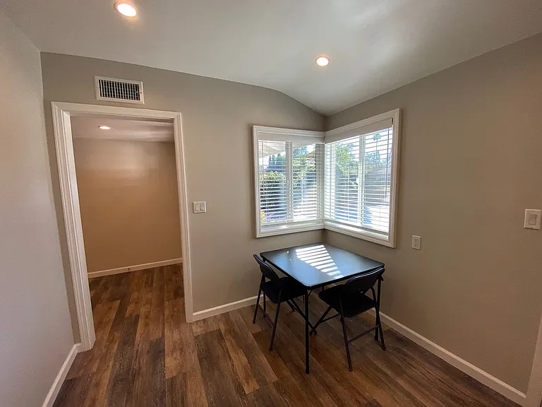 5900 Cahill Ave — Photo 14