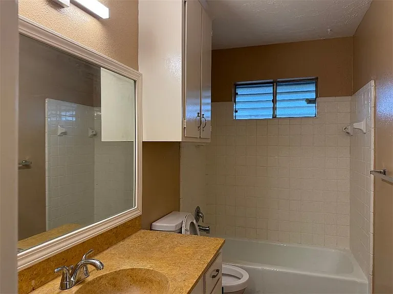 205 Santa Monica St — Photo 20